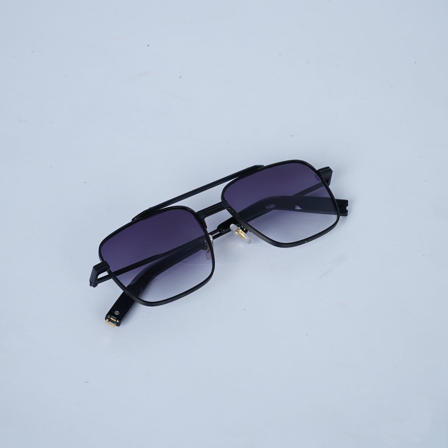 Unisex Flat-Top Black Sunglasses with Gradient Grey Lenses & Thin Metal Frame