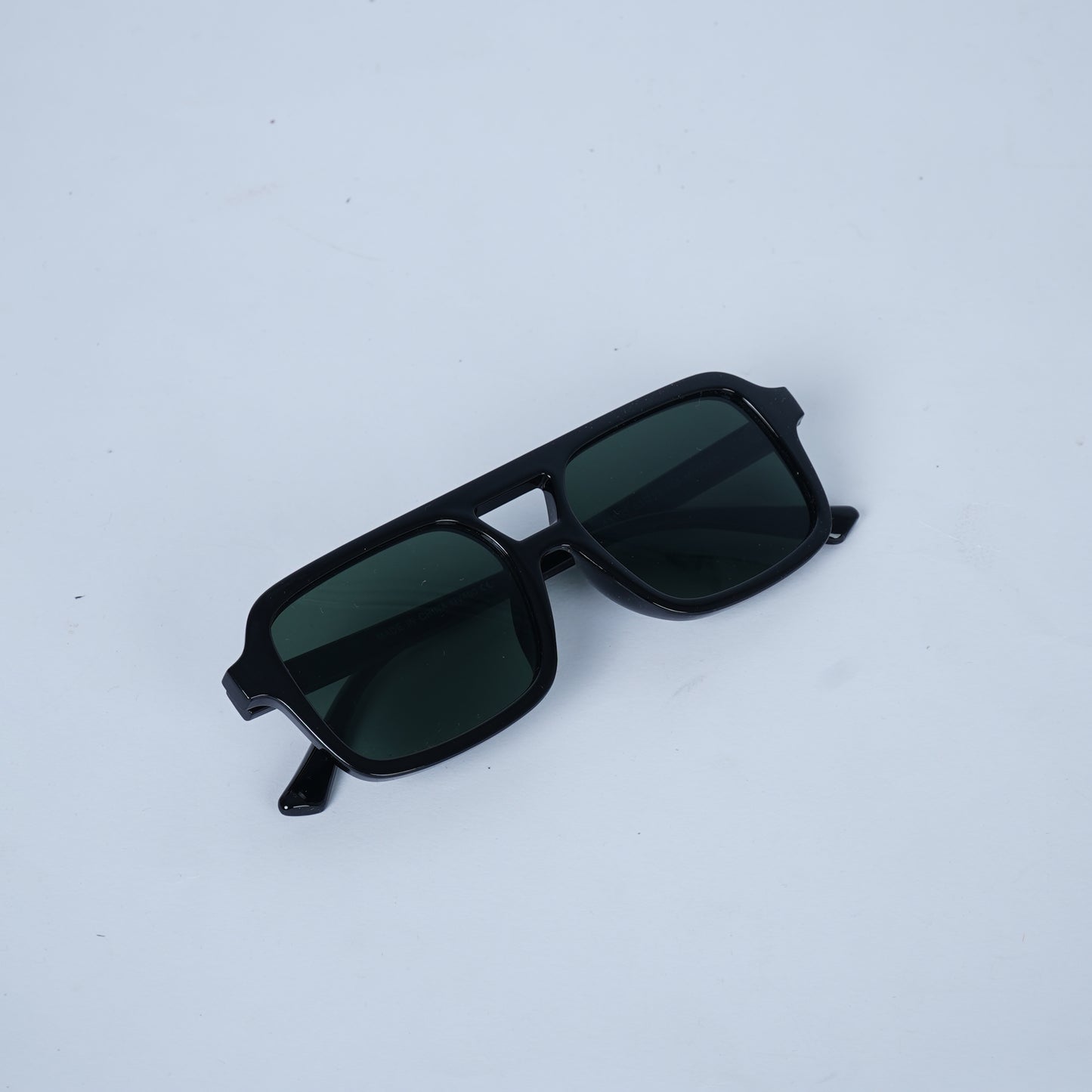 Unisex Black Rectangle Sunglasses with Green Lenses & Solid Frame