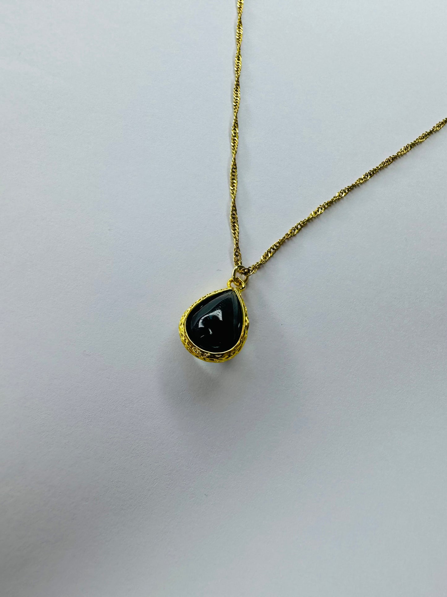 Satellite Gold Necklace with purple Stone Pendant