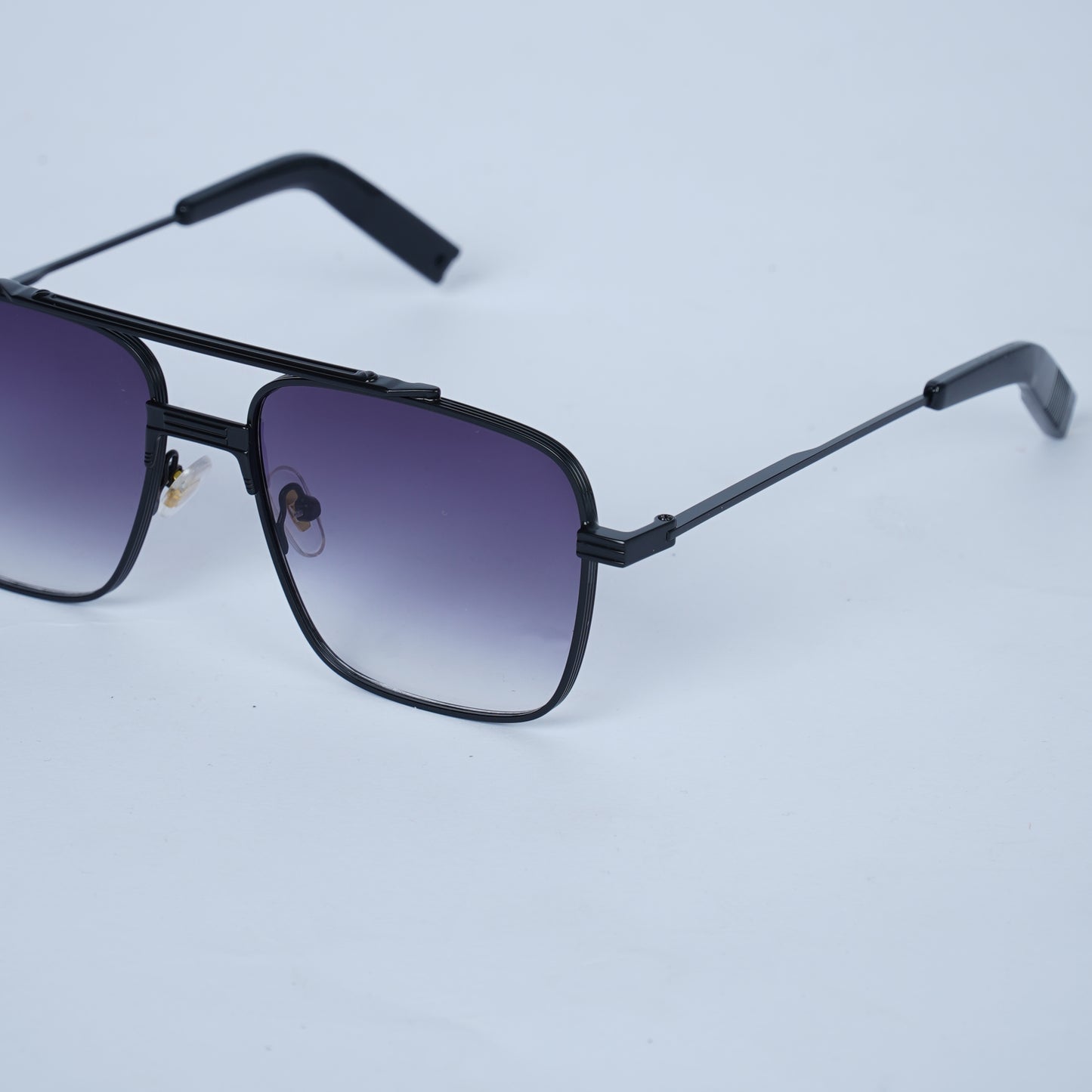 Unisex Flat-Top Black Sunglasses with Gradient Grey Lenses & Thin Metal Frame