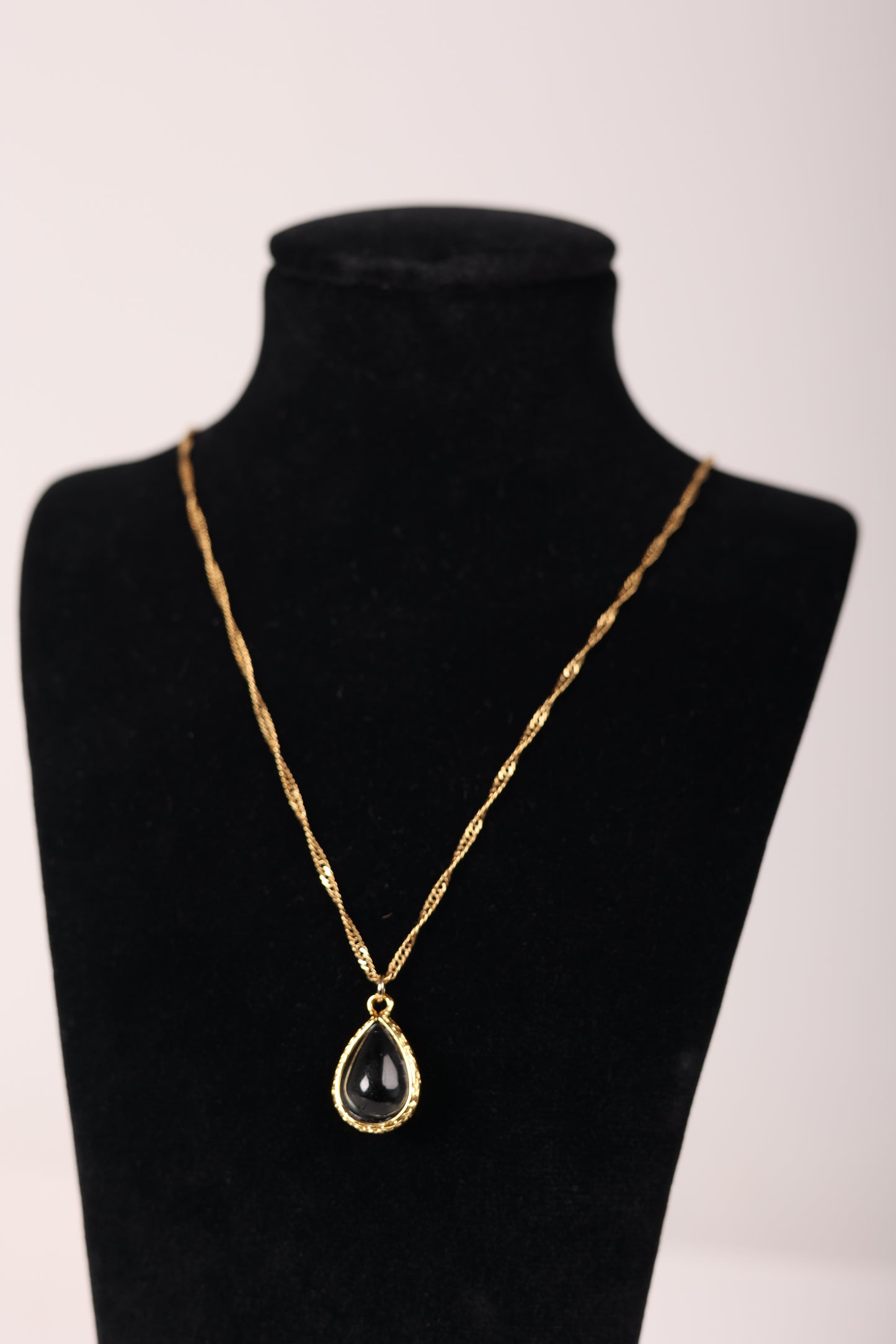 Rope Gold chain Necklace with Olive Green Stone Pendant