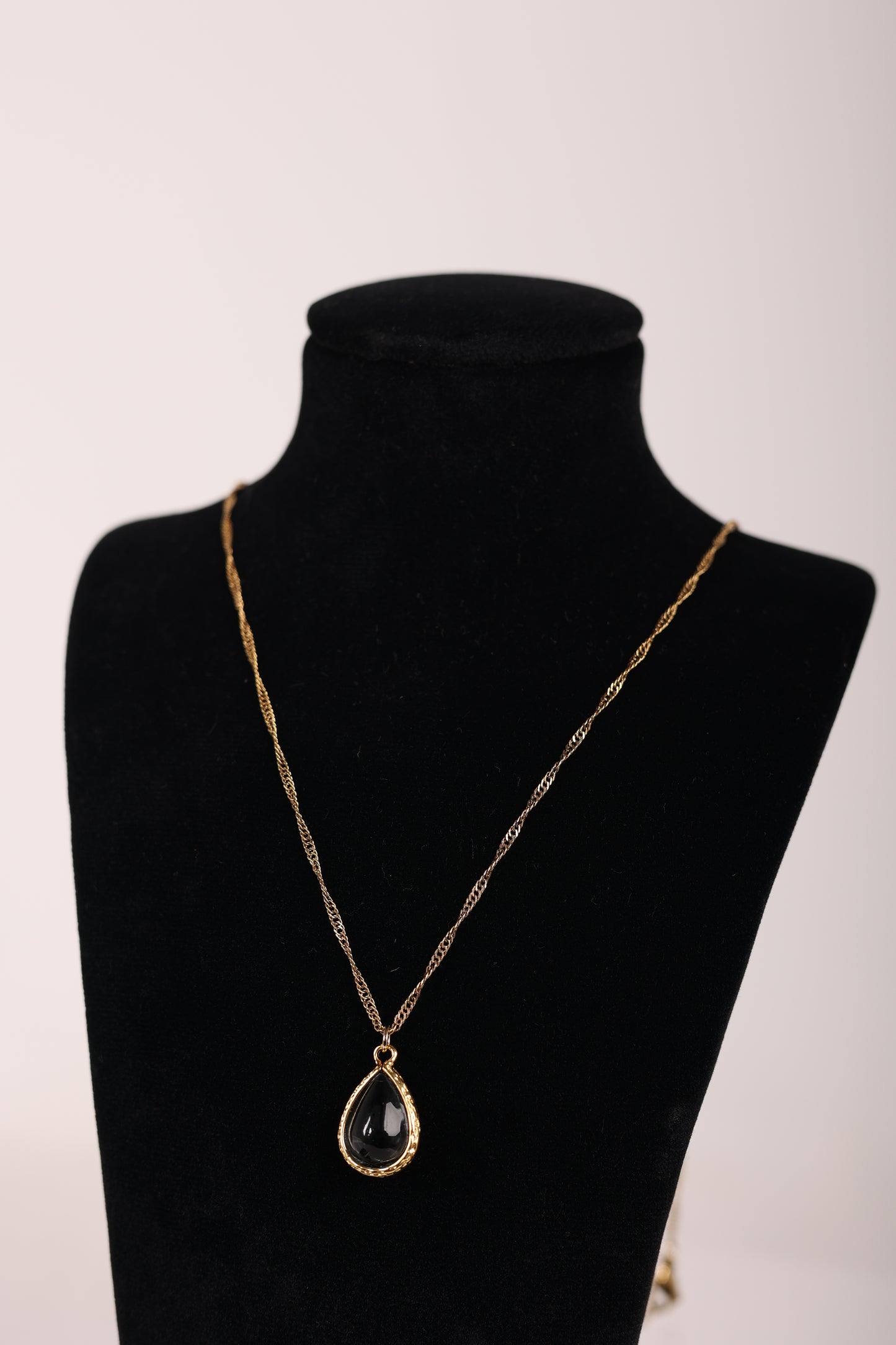 Rope Gold chain Necklace with Olive Green Stone Pendant