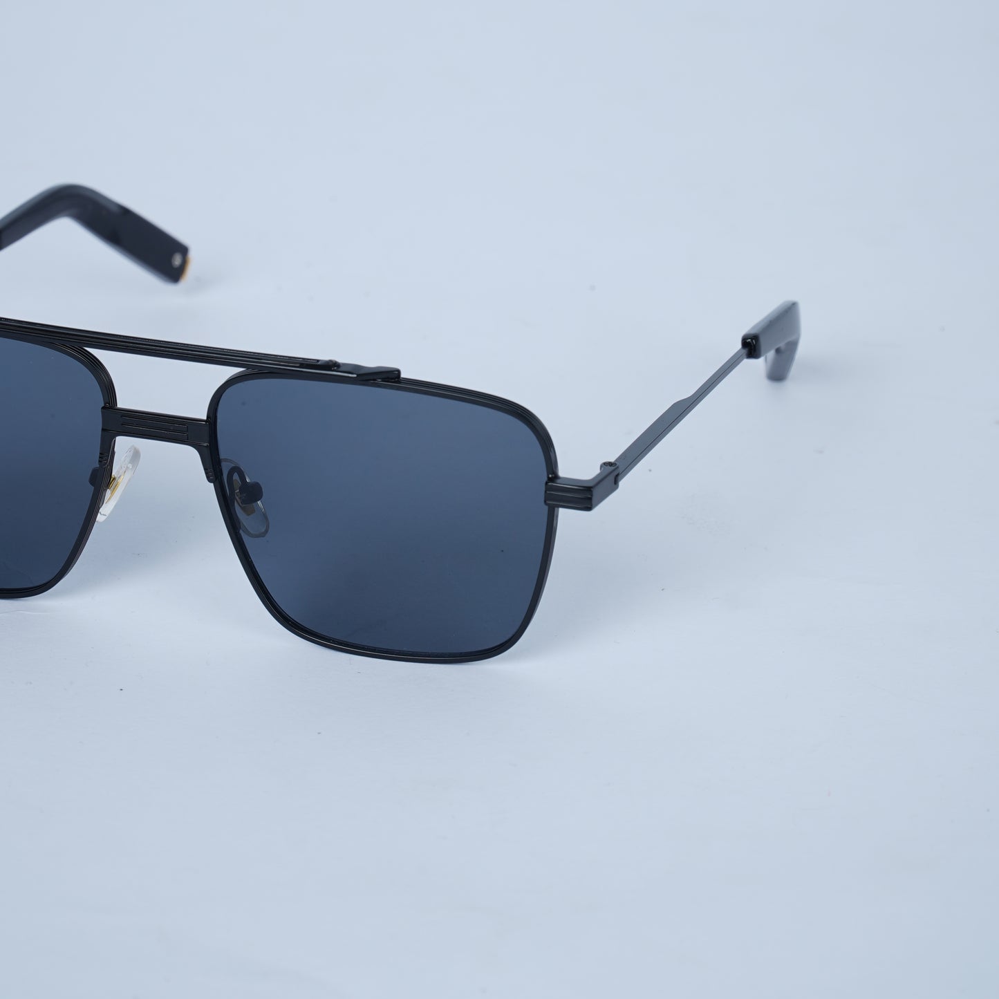 Unisex Black Square Sunglasses with Thin Metal Frame & Smoke Lenses