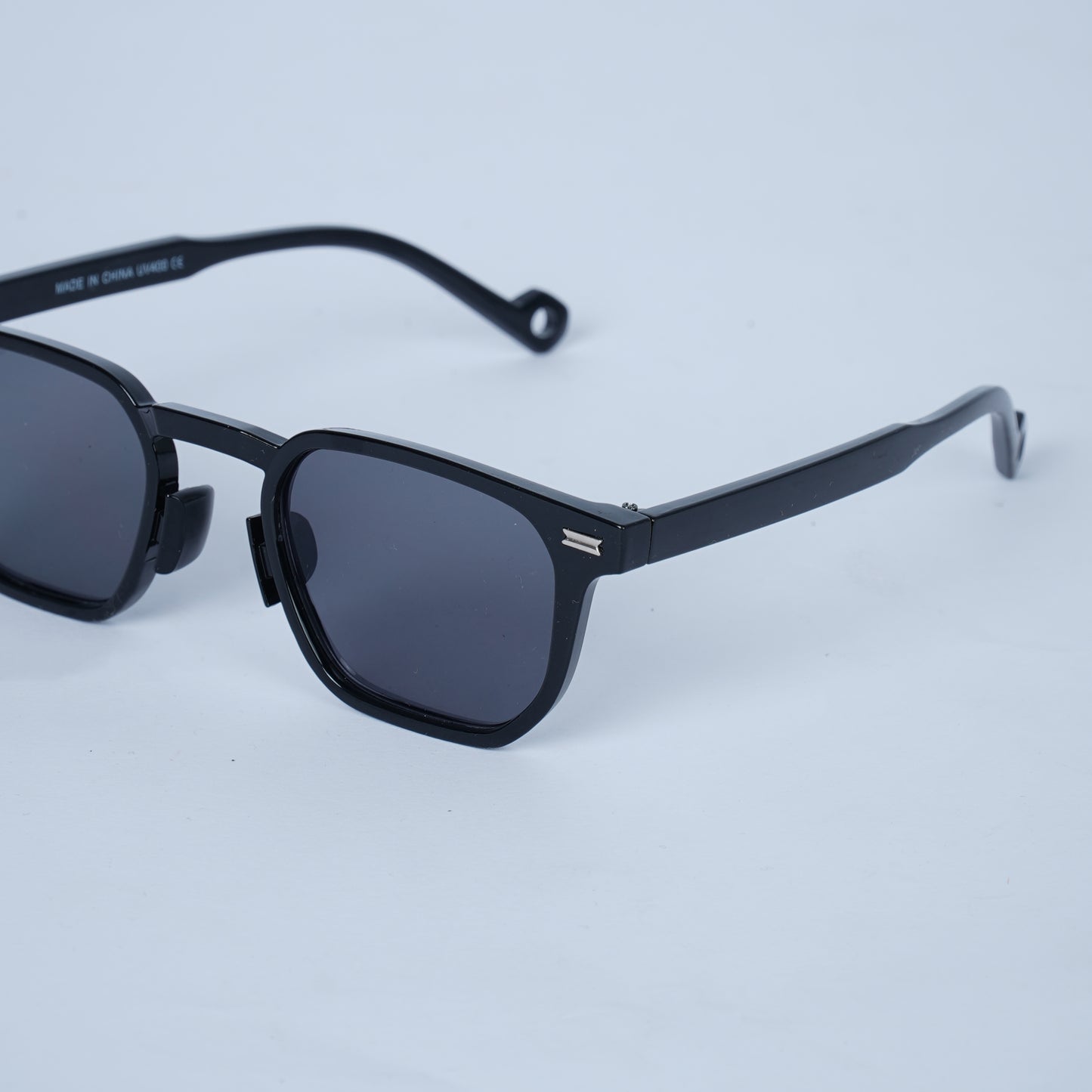 Unisex Black Square Sunglasses with Dark Lenses & Matte Black Frame