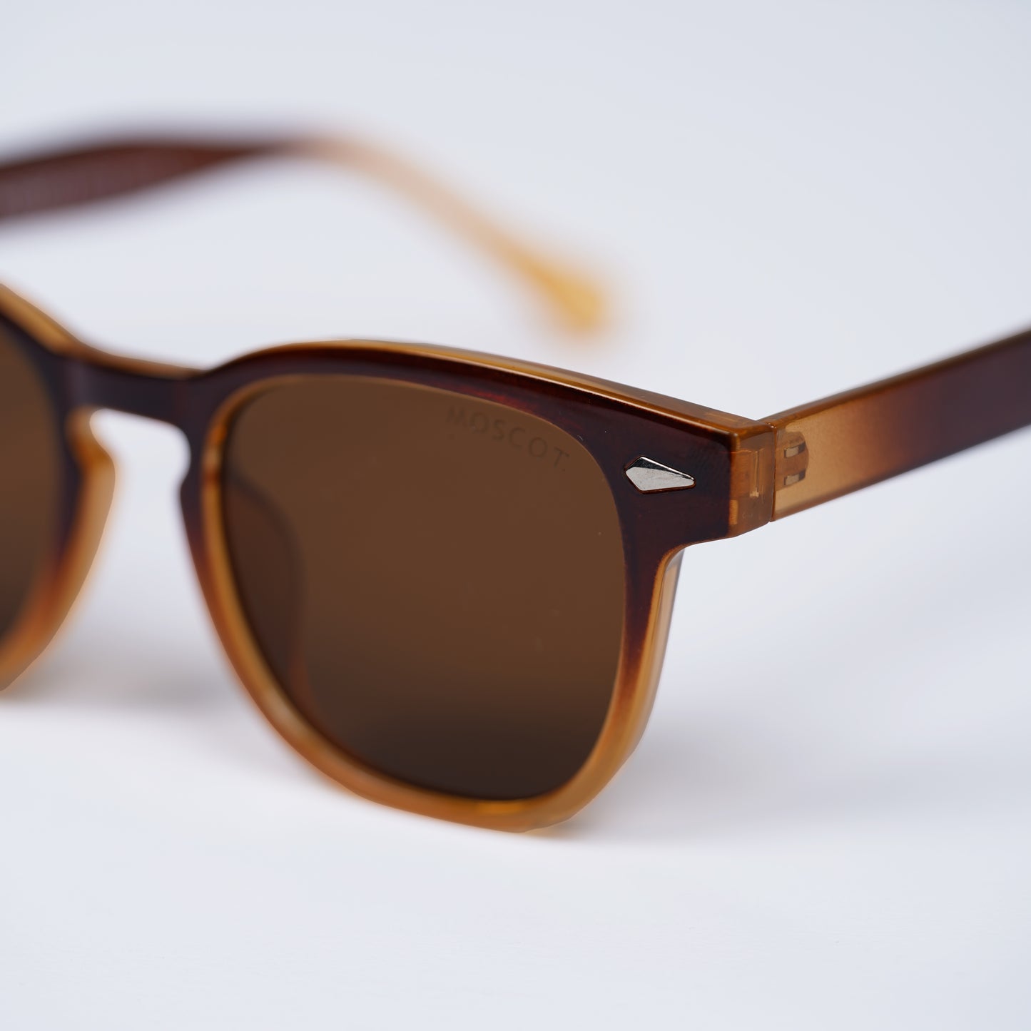Unisex Brown Round