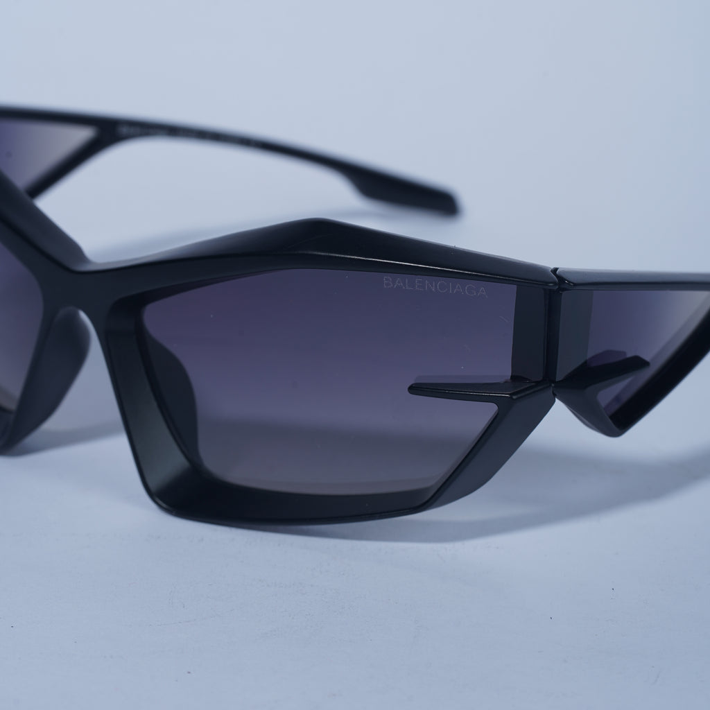 Unisex Vortex Edge Shield black