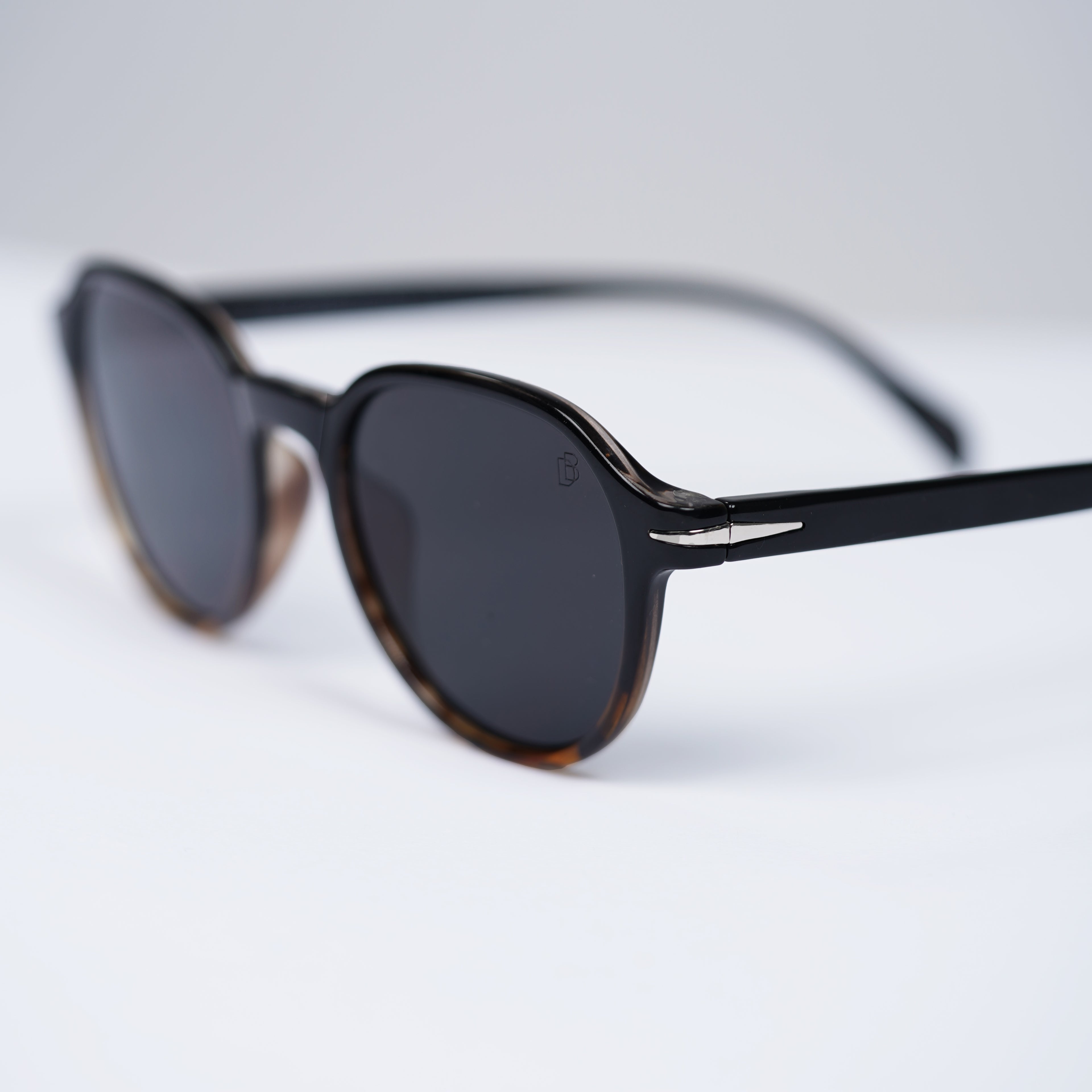 Brown sunglasses