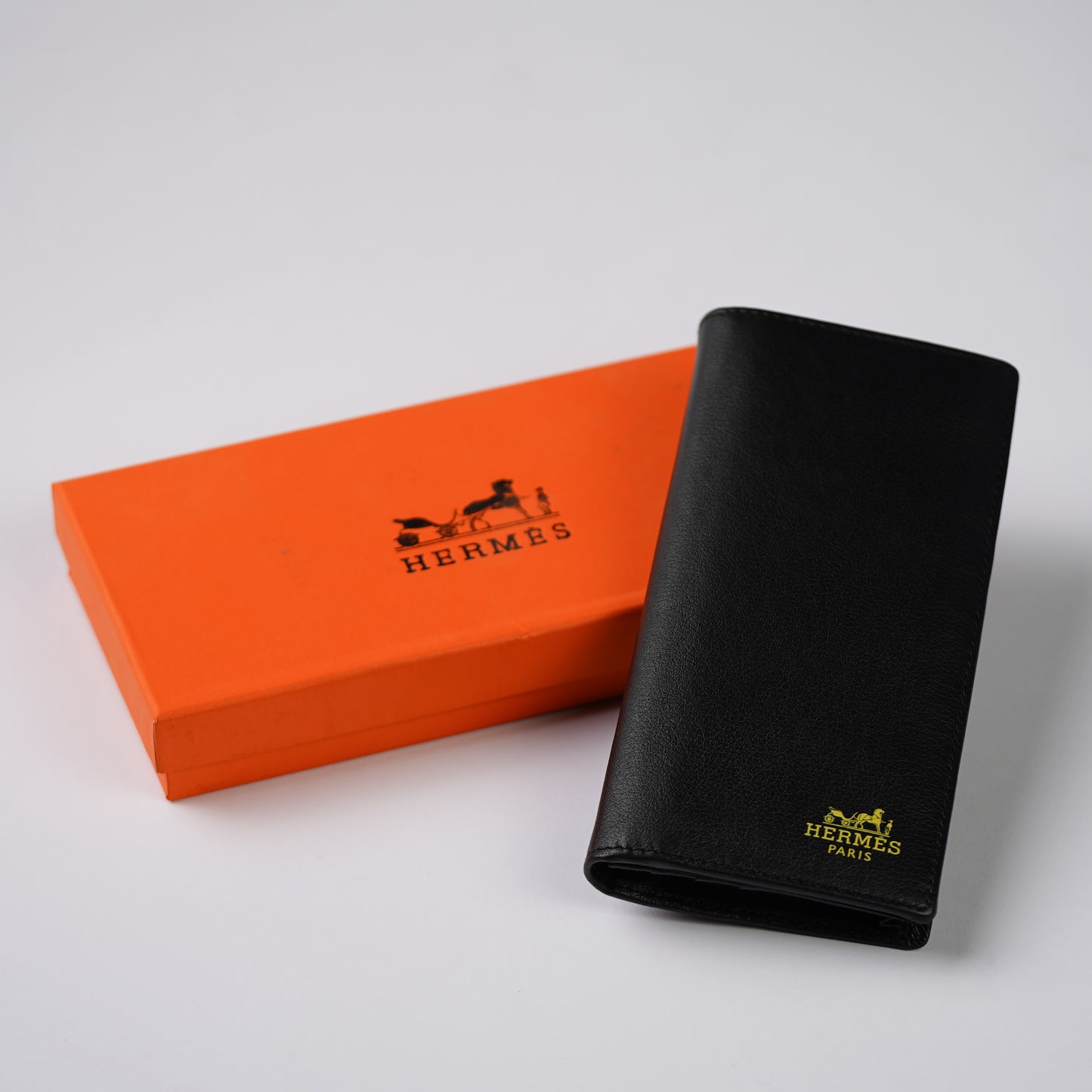 HERMES Passport Leather Wallet
