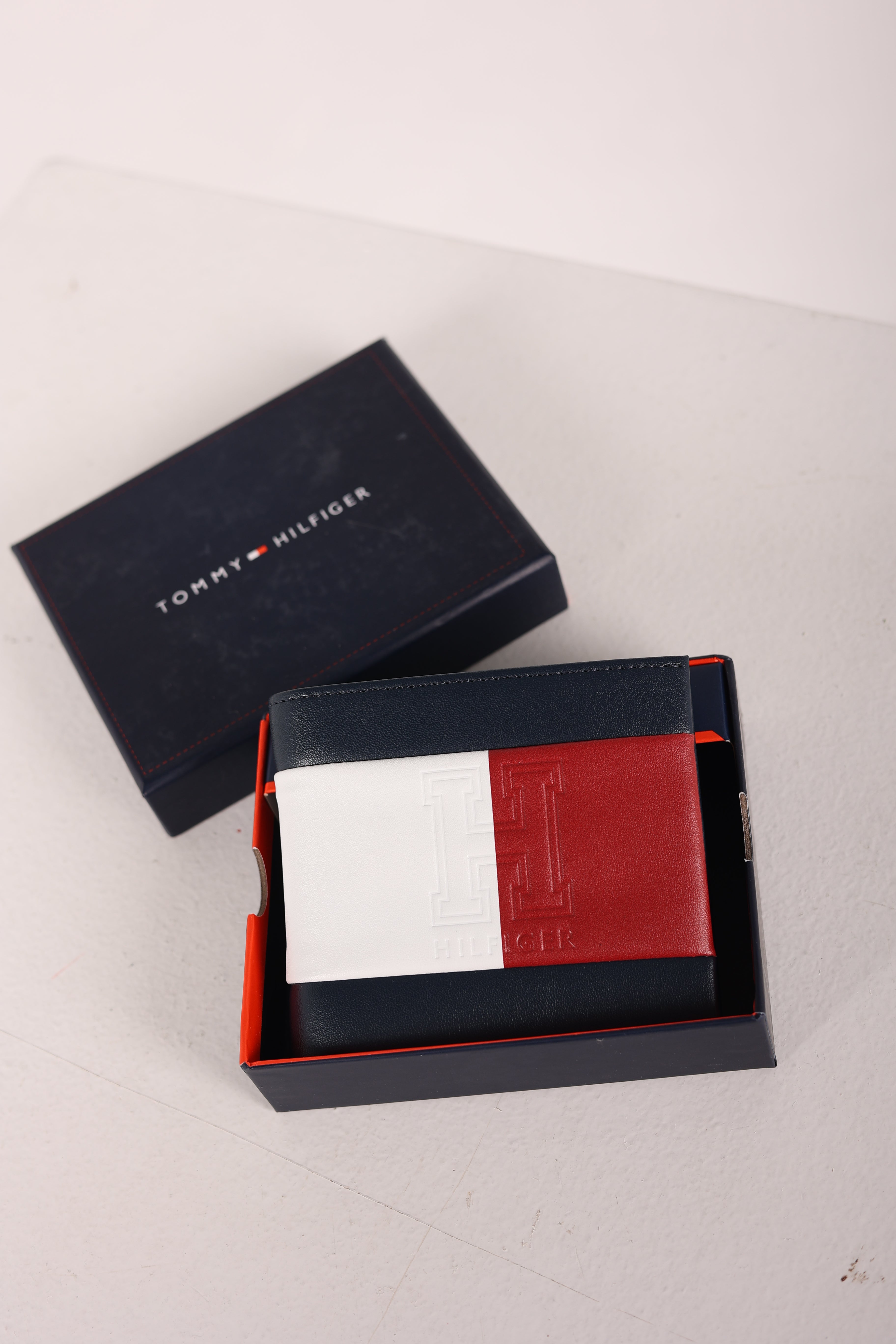 Tommy Hilfiger Leather Wallet